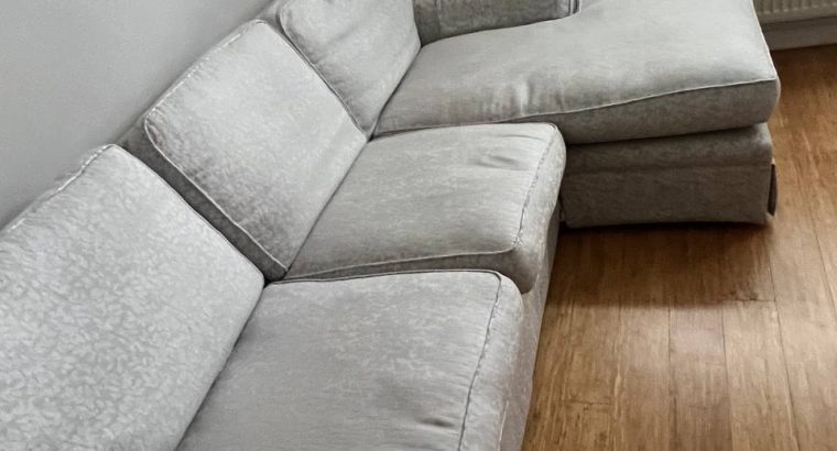 Доброго вечора продам кутовий диван ціна 200£