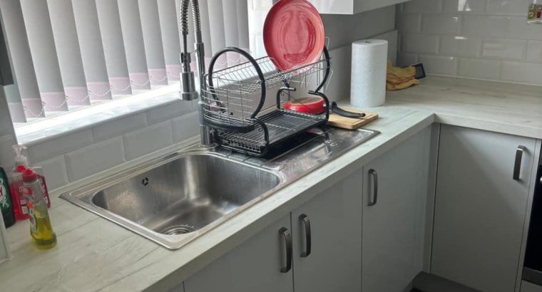 Чудова кімната у квартирі.