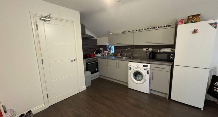 Здається 2-кімнатна квартира