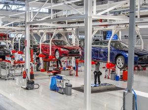 Работа на автозаводе Tesla в Лондоне