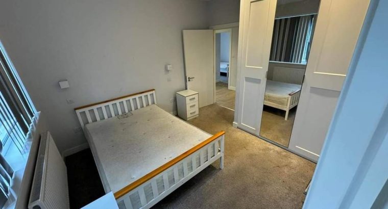 Здається 3-кімнатна квартира 🇬🇧