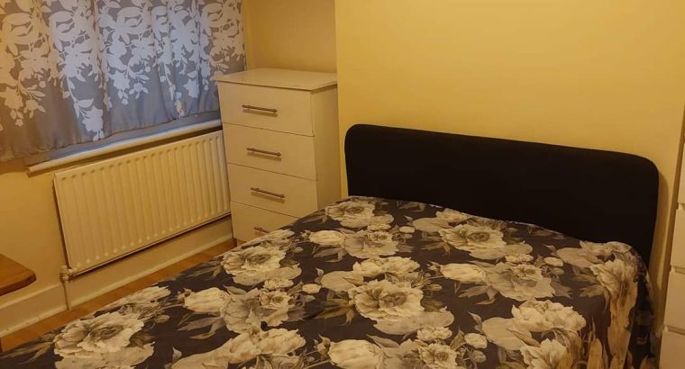 🏡Здається дабл кімната для пари з України.