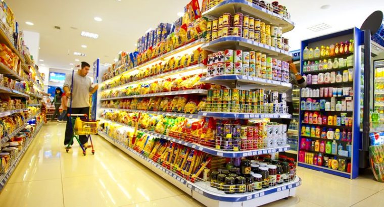 Робота у продуктовому магазині