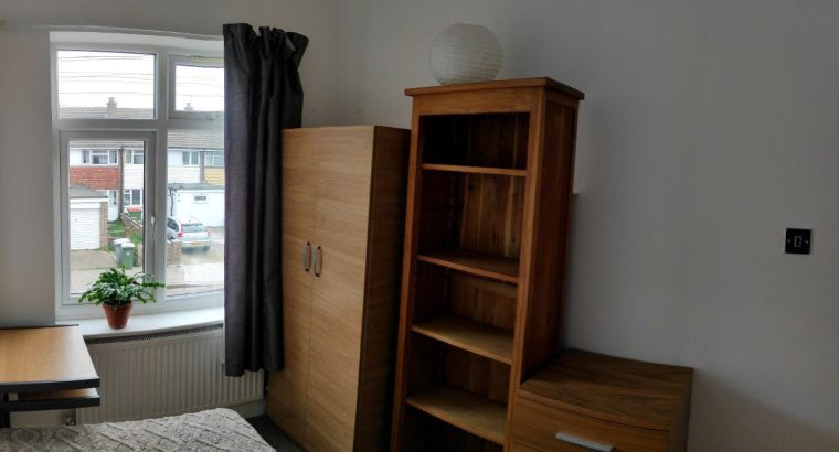 Здається single-box кімната