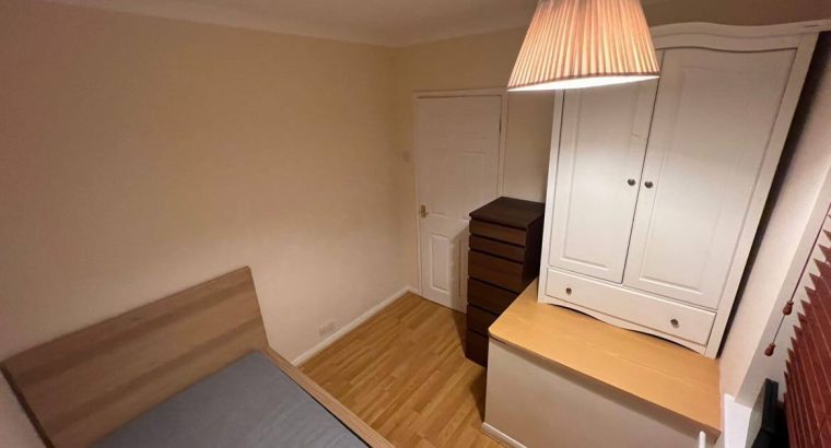 Здається single room