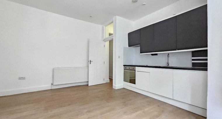 2 bedroom flat 🇬🇧