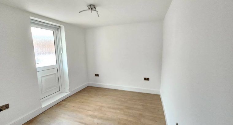 2 bedroom flat 🇬🇧