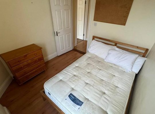 2 bedroom flat Maisonette 🇬🇧