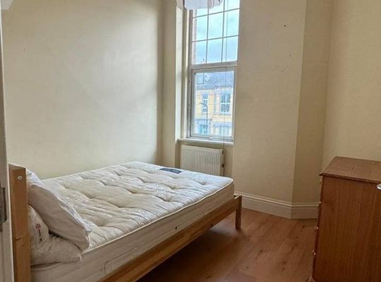 2 bedroom flat Maisonette 🇬🇧