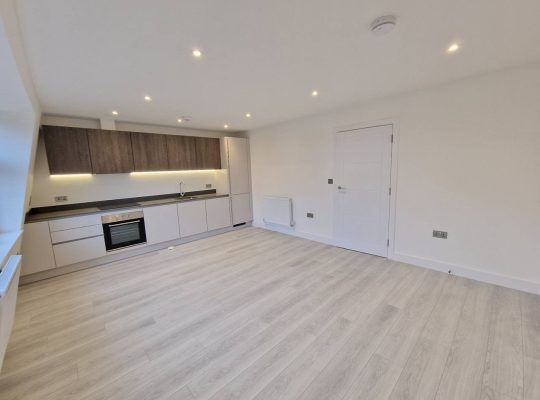 3 bedroom flat 🇬🇧