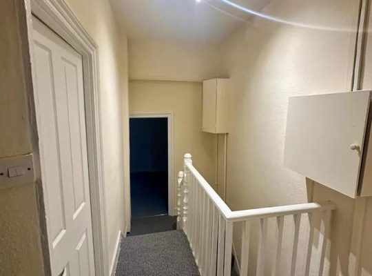 🇬🇧 3 bed maisonette 🇬🇧