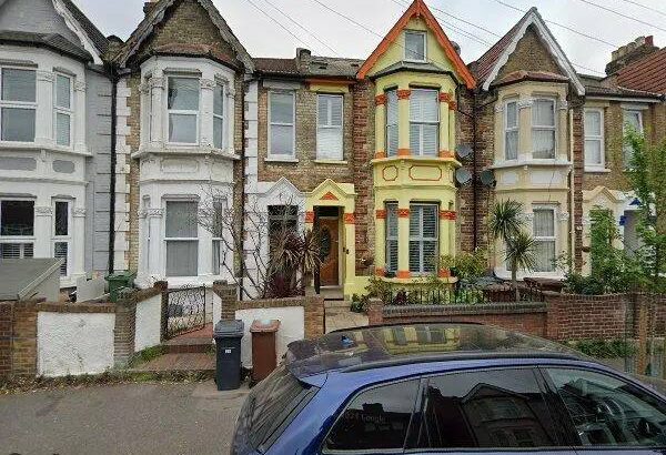 🇬🇧 Studio 🇬🇧