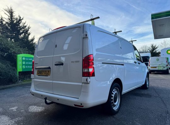 Mercedes Vito 119