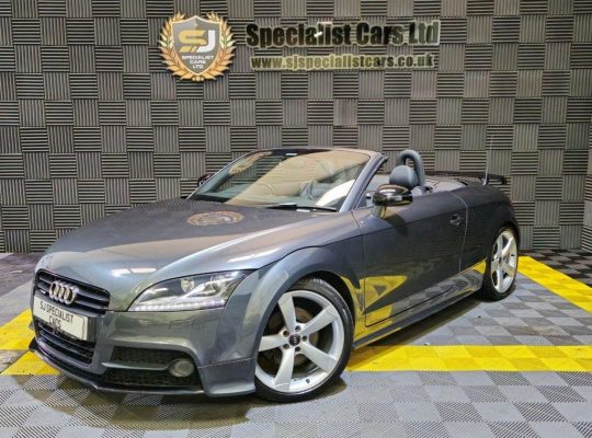 АUDI TT 2.0 TDI BLACK EDITION ROADSTER