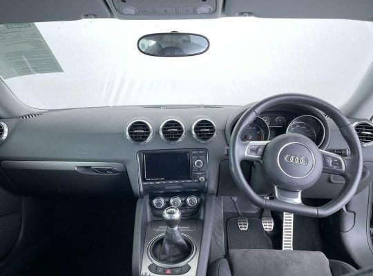 Audi TT Coupe 1.8