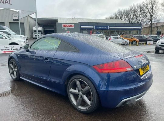 Audi TT Coupe 2.0 TFSI S LINE