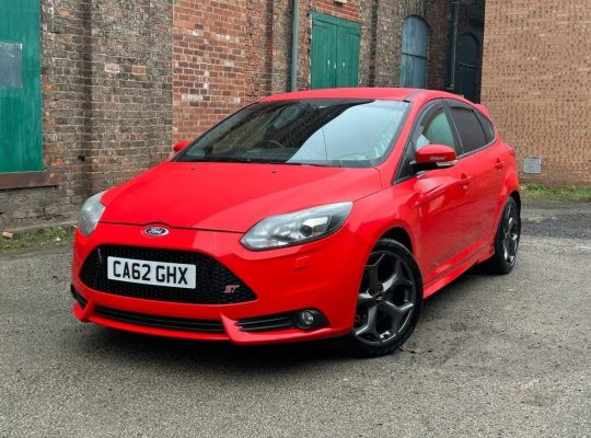 Ford Focus 2.0T EcoBoost ST-3