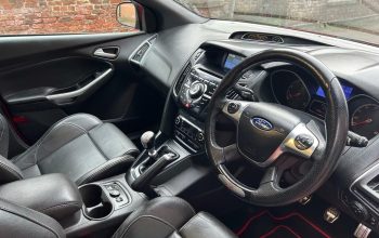 Ford Focus 2.0T EcoBoost ST-3