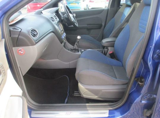 Ford Focus 2.5