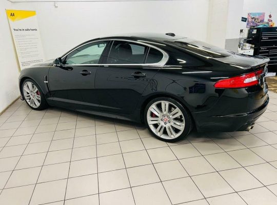 Jaguar XF 5.0 V8 XFR