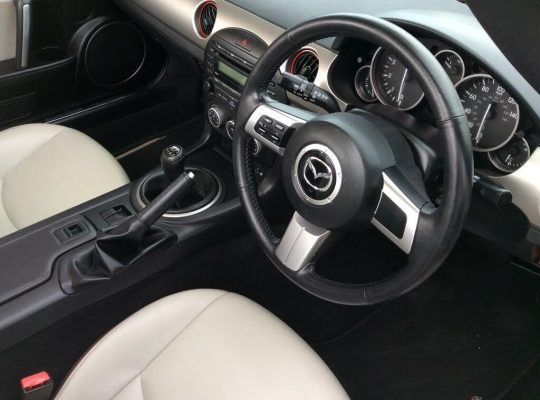 Mazda MX-5 1.8i