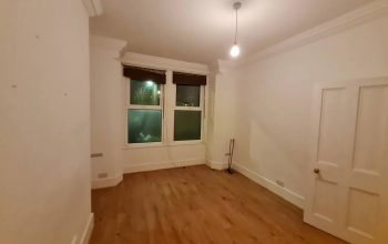 2 bedroom maisonette