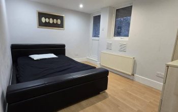 1 bedroom Flat with Garden (basement)