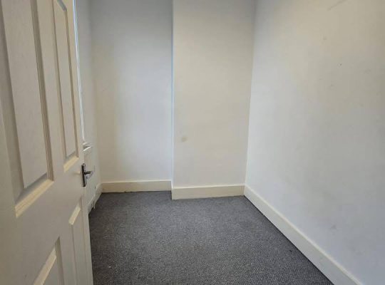 3 bed house with Garden