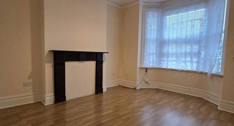 3 bed house with Garden