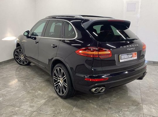 Porsche Cayenne 4.2