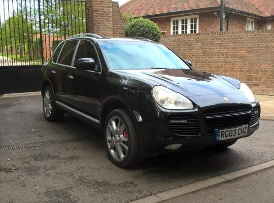 Porsche Cayenne TURBO S 4.5 V8 TWIN TURBO