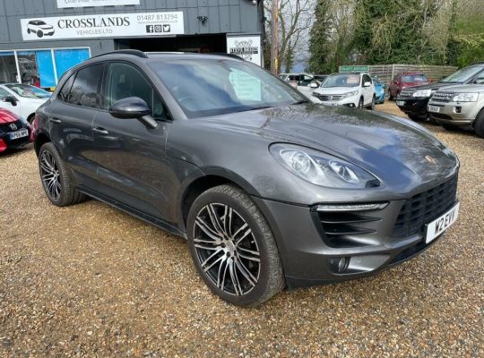 Porsche Macan S