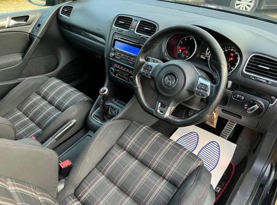 Volkswagen Golf 2.0