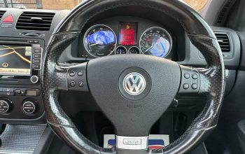 Volkswagen Golf 3.2 V6 R32 DSG 4Motion 5dr