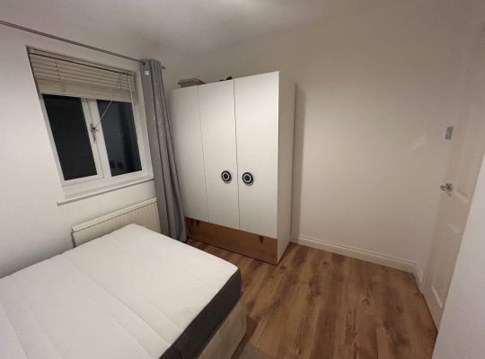 Здається double room