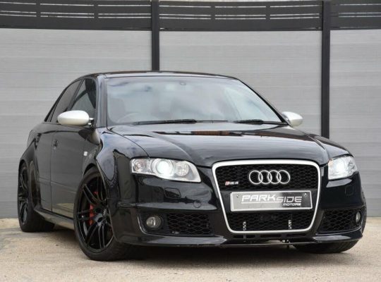 Audi RS4 Saloon 4.2