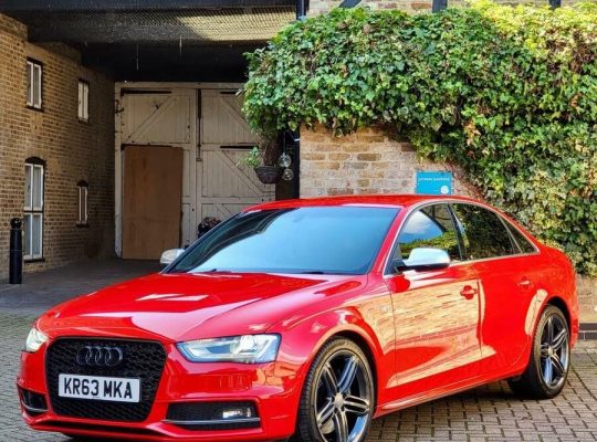 Audi S4 3.0 TFSI V6 S Tronic quattro