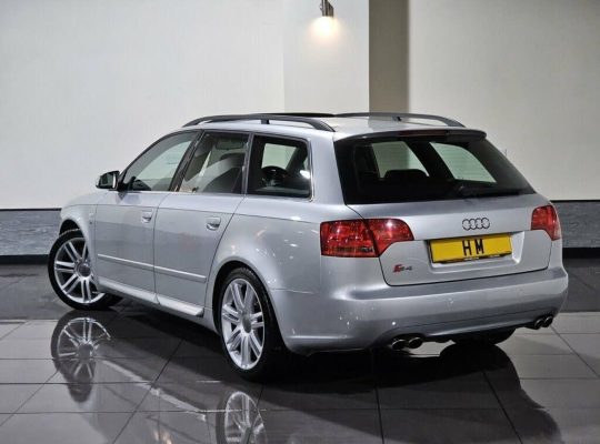 Audi S4 Avant 4.2 S4 QUATTRO