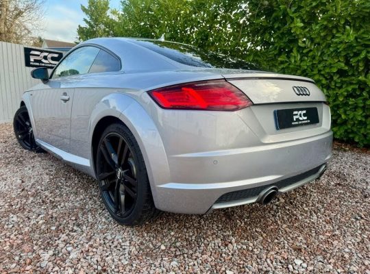 Audi TT Coupe 2.0 TFSI S line