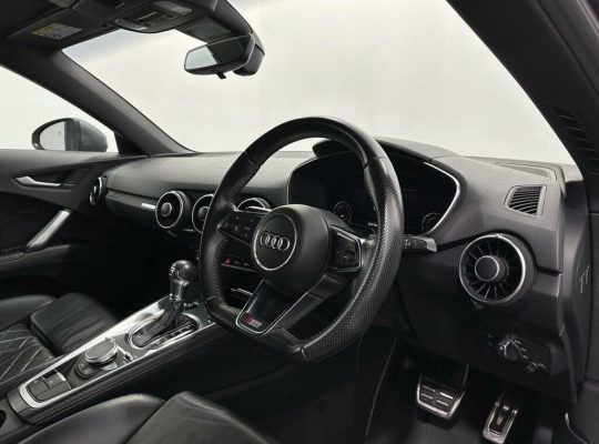 Audi TT Roadster 2.0 TFSI S line