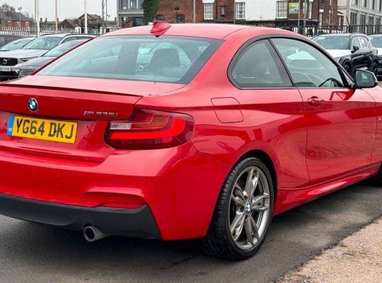 BMW 2 SERIES M235i