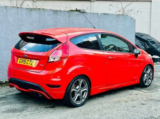 Ford Fiesta 1.6 T EcoBoost ST-2