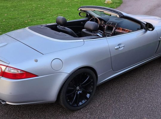 JAGUAR XKR 4.2