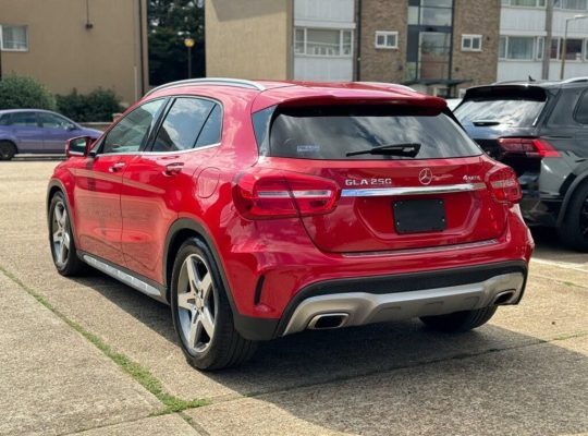 Mercedes-Benz GLA