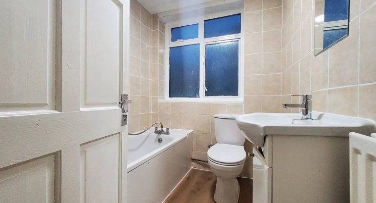 3 bed terraced house