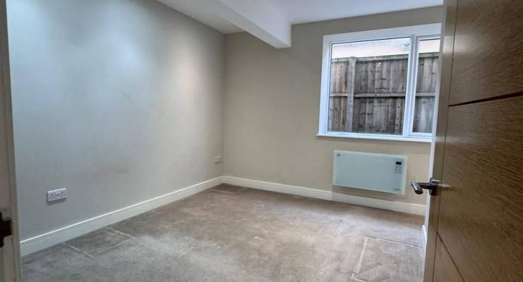 1 bedroom flat with terrace
