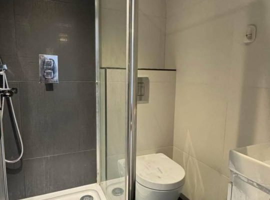 2 bedroom flat 🇬🇧