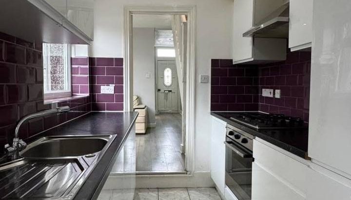 3 bed house with garden 🇬🇧