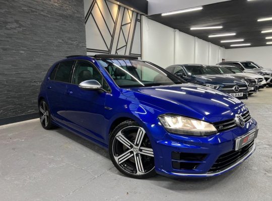 Volkswagen Golf 2.0 TSI BlueMotion