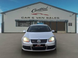 Volkswagen Golf 3.2 R32